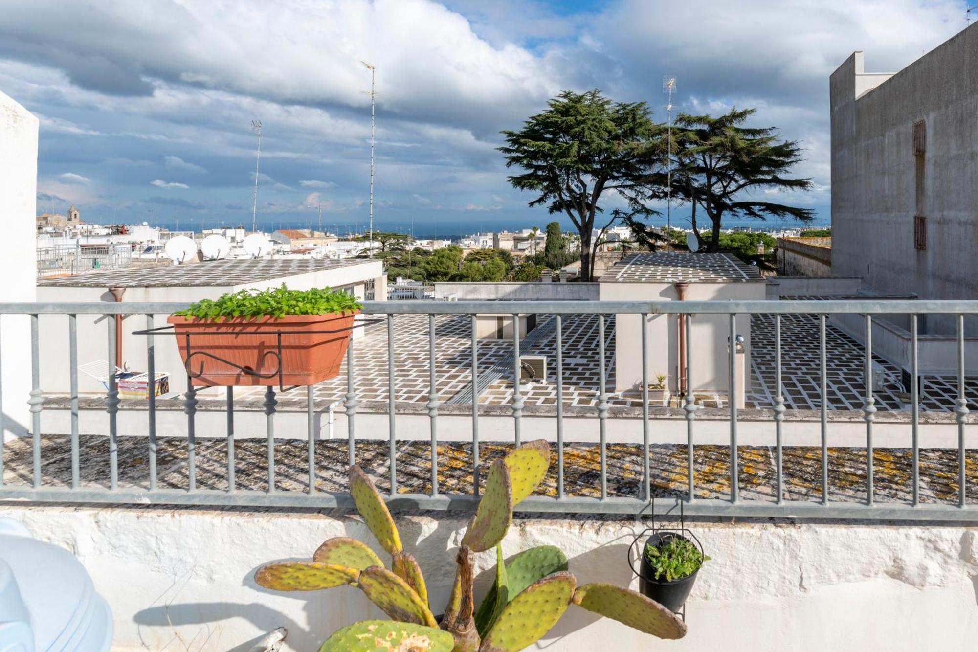 Sant Oronzo Palace Ostuni Exterior photo